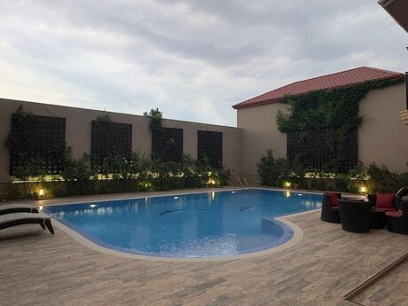 5 otaqlı həyət evi/bağ evi - Şüvəlan q. - 600 m²
