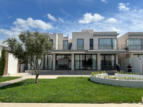 5 otaqlı həyət evi/bağ evi - Bilgəh q. - 400 m²