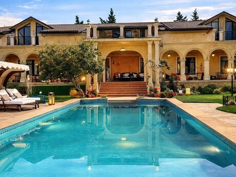 6 otaqlı həyət evi/bağ evi - Mərdəkan q. - 500 m²