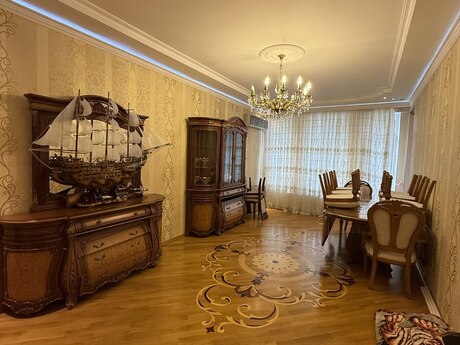 Объявление №5972962 - Баку, м. 8 ноября, 3-комн., 126 м², 3/17 этаж