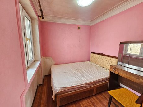 2 otaqlı köhnə tikili - Elmlər Akademiyası m. - 35 m²