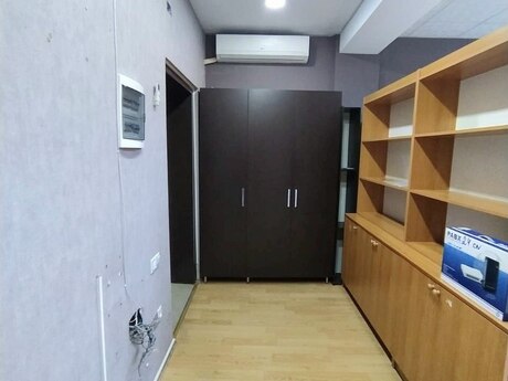 7 otaqlı ofis - Nərimanov r. - 220 m²