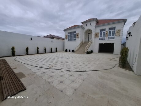 4 otaqlı həyət evi/bağ evi - Hövsan q. - 162 m²