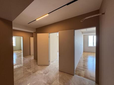 3 otaqlı yeni tikili - Badamdar q. - 147 m²