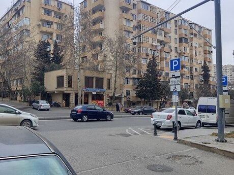 Satlr 2 otaql khn tikili 55 m, Memar cmi m.