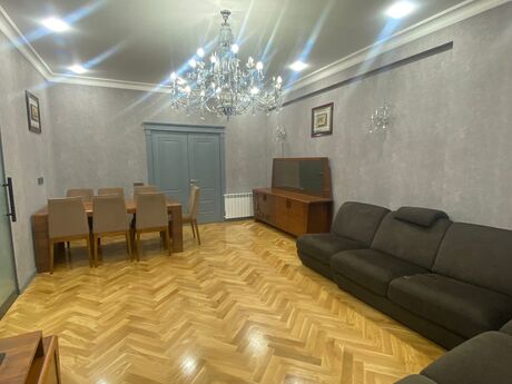 3 otaqlı yeni tikili - 28 May m. - 120 m²