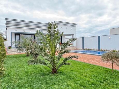 4 otaqlı həyət evi/bağ evi - Mərdəkan q. - 180 m²