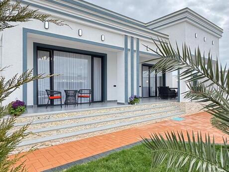 4 otaqlı həyət evi/bağ evi - Mərdəkan q. - 180 m²