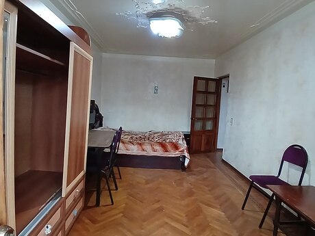 1 otaqlı köhnə tikili - Bakmil m. - 40 m²