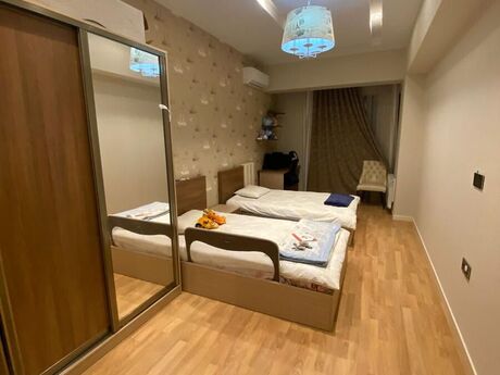 Elan №5974083 - Bakı, Şah İsmayıl Xətai m., 3 otaqlı, 150 m², 19/19 mərtəbə