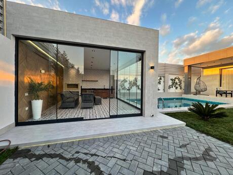 5 otaqlı həyət evi/bağ evi - Mərdəkan q. - 250 m²
