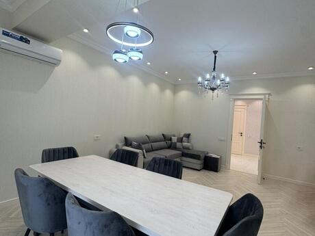 3 otaqlı yeni tikili - 28 May m. - 150 m²
