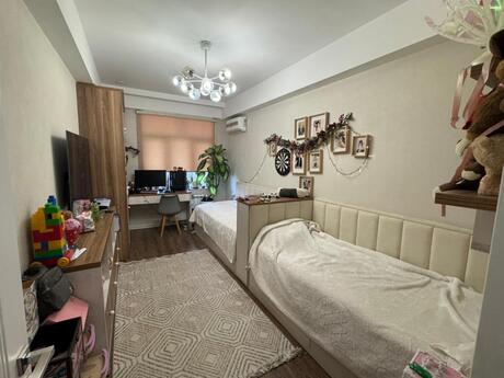 3 otaqlı yeni tikili - İnşaatçılar m. - 120 m²