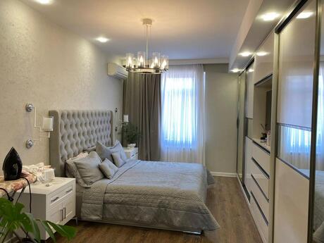3 otaqlı yeni tikili - İnşaatçılar m. - 120 m²