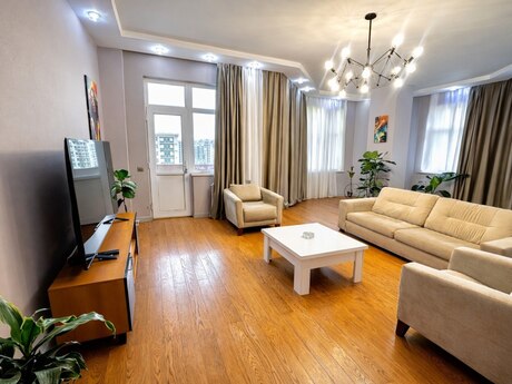 3 otaqlı yeni tikili - Gənclik m. - 145 m²