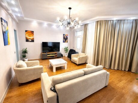 3 otaqlı yeni tikili - Gənclik m. - 145 m²