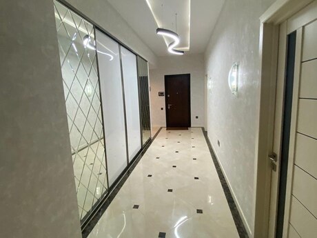 3 otaqlı yeni tikili - Şah İsmayıl Xətai m. - 145 m²
