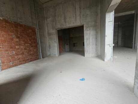 Obyekt - Şah İsmayıl Xətai m. - 315 m²
