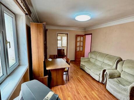 2 otaqlı köhnə tikili - Elmlər Akademiyası m. - 34 m²