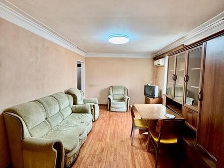 2 otaqlı köhnə tikili - Elmlər Akademiyası m. - 34 m²