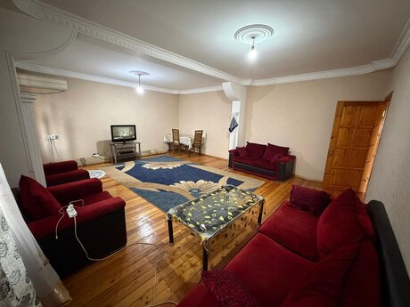 4 otaqlı köhnə tikili - Əhmədli m. - 120 m²