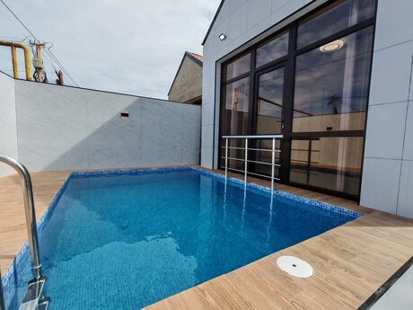 5 otaqlı həyət evi/bağ evi - Buzovna q. - 140 m²
