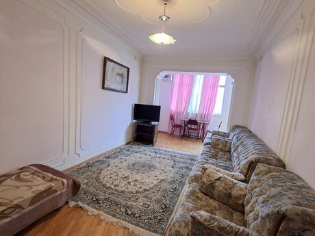 Elan №5974662 - Bakı, 28 May m., 2 otaqlı, 65 m², 5/5 mərtəbə