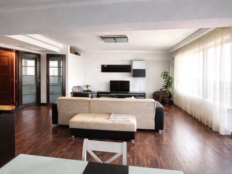 3 otaqlı köhnə tikili - 28 May m. - 125 m²