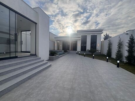 4 otaqlı həyət evi/bağ evi - Mərdəkan q. - 160 m²