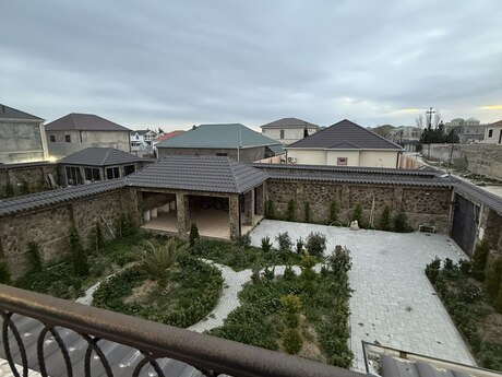 House with Garden, Villa For Sale