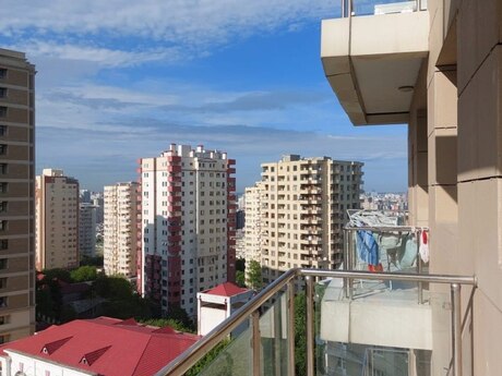 Satılır 2 otaqlı yeni tikili 82 m², Elmlər Akademiyası m.