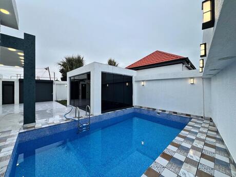4 otaqlı həyət evi/bağ evi - Şüvəlan q. - 150 m²