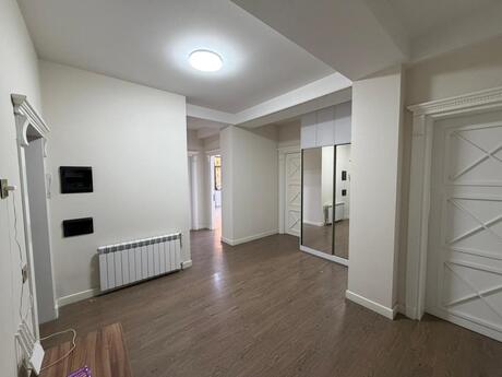 3 otaqlı ofis - Şah İsmayıl Xətai m. - 105 m²
