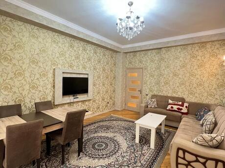 1 otaqlı yeni tikili - Ağ şəhər q. - 60 m²