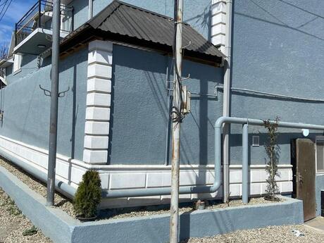 4 otaqlı həyət evi/bağ evi - Binəqədi q. - 200 m²