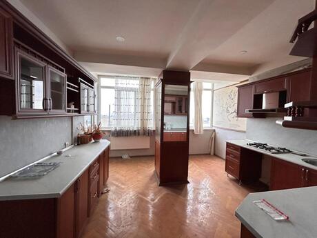 5 otaqlı mənzil, 200 m², İçəri Şəhər: 495 000 ₼ 5