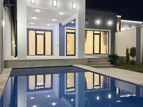 4 otaqlı həyət evi/bağ evi - Şüvəlan q. - 140 m²