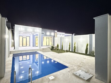 4 otaqlı həyət evi/bağ evi - Şüvəlan q. - 140 m²