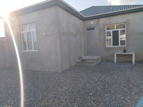 Satılır 3 otaqlı həyət evi/bağ evi 100 m², Mərdəkan q.
