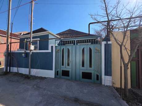 4 otaqlı həyət evi/bağ evi - Xırdalan - 90 m²