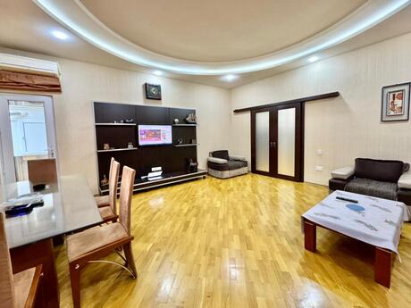 3 otaqlı yeni tikili - Nəsimi r. - 150 m²