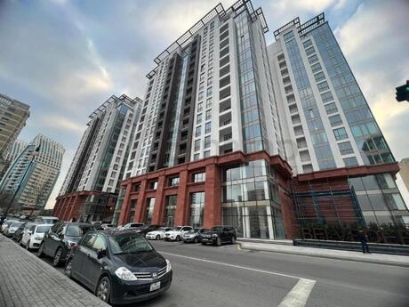 3 otaqlı yeni tikili - Elmlər Akademiyası m. - 130 m²