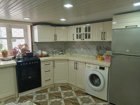 4 otaqlı həyət evi/bağ evi - Bayıl q. - 100 m²