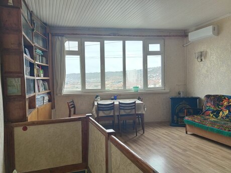 4 otaqlı həyət evi/bağ evi - Bayıl q. - 100 m²