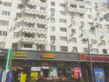 Satlr 2 otaql khn tikili 60 m, Hzi Aslanov m.