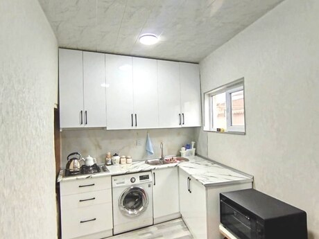 6 otaqlı həyət evi/bağ evi - Biləcəri q. - 130 m²