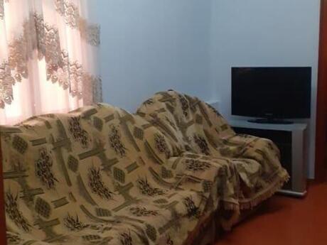 2 otaqlı həyət evi/bağ evi - Nəsimi r. - 40 m²