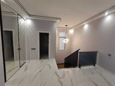 5 otaqlı həyət evi/bağ evi - Mərdəkan q. - 180 m²