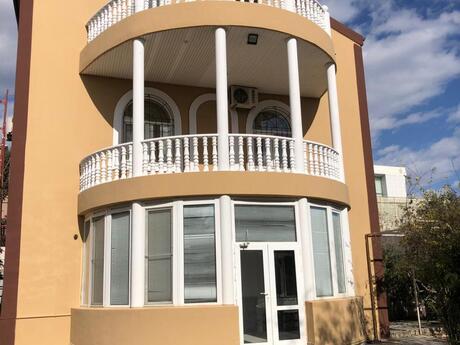 Объявление №5976105 - Баку, пос. Бадамдар, 5-комн., 200 м²