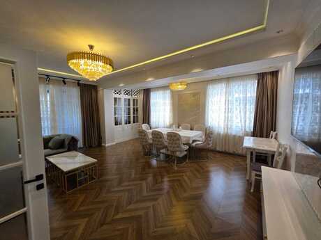 Elan №5976138 - Bakı, Həzi Aslanov m., 3 otaqlı, 137 m², 8/20 mərtəbə